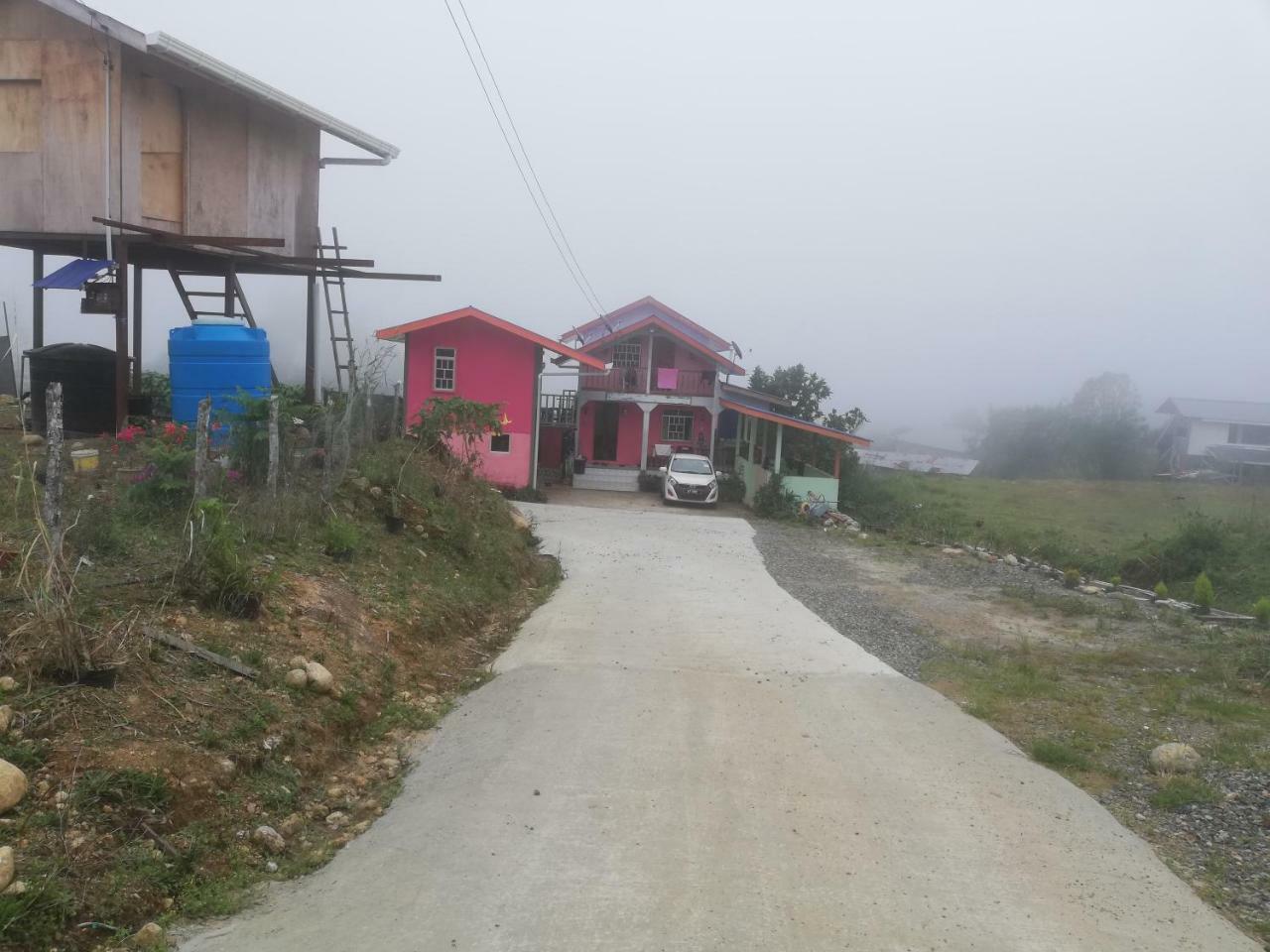Strawberry Rest House Mesilou Kundasang ภายนอก รูปภาพ